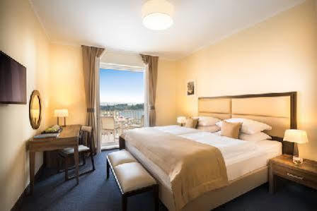 Remisens Premium Casa Rosa Hotel ปอร์โตรอซ ภายนอก รูปภาพ